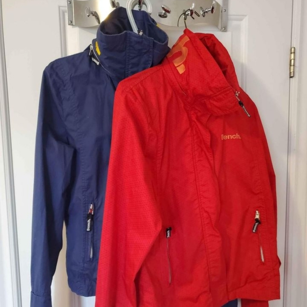 Bench Women's Jacket > Red & Blue available
